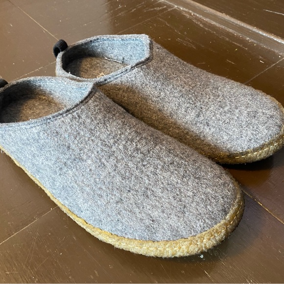 Kyrgies Outdoor Wool Slides (Men’s 13-13.5 / EU 46) - Picture 4 of 7